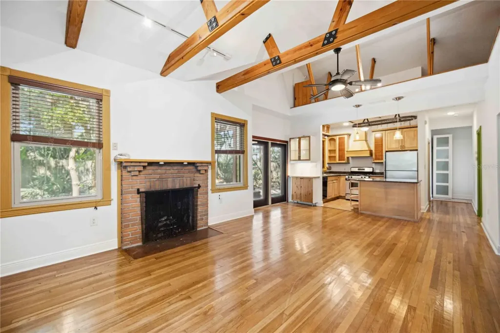 1743 8th Street Sarasota FL 34236
