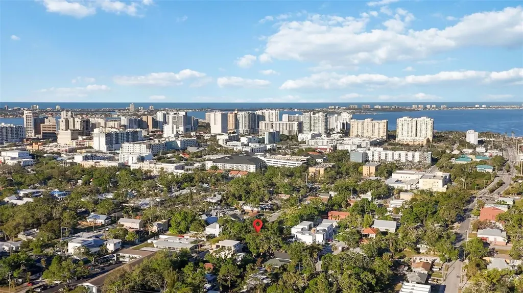 1743 8th Street Sarasota FL 34236