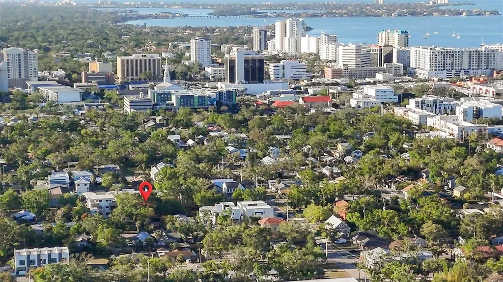1743 8th Street Sarasota FL 34236