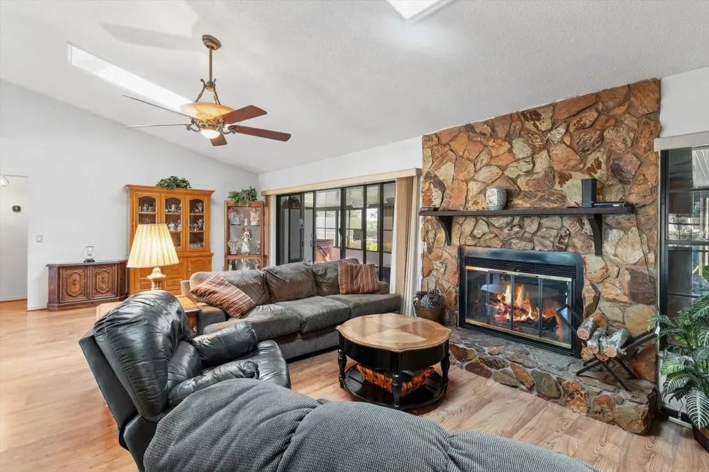 8921 S Thoroughbred Point Inverness FL 34452