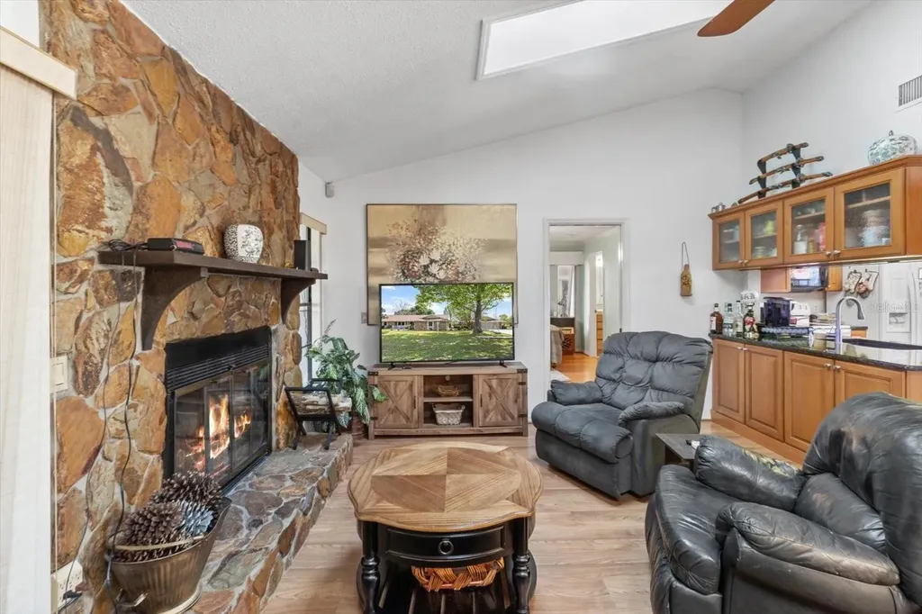 8921 S Thoroughbred Point Inverness FL 34452