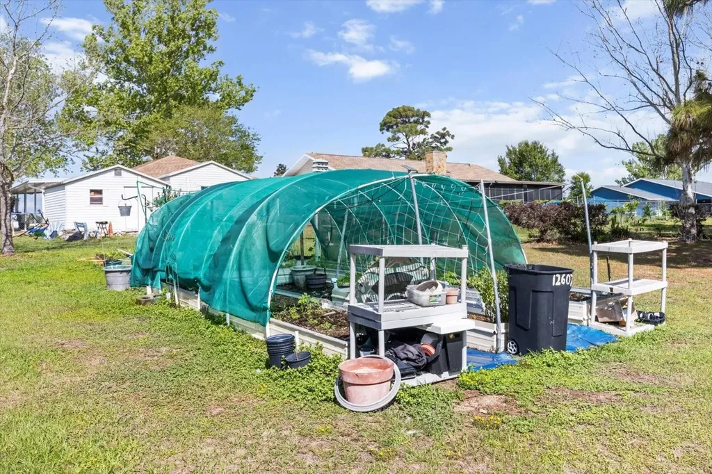 8921 S Thoroughbred Point Inverness FL 34452