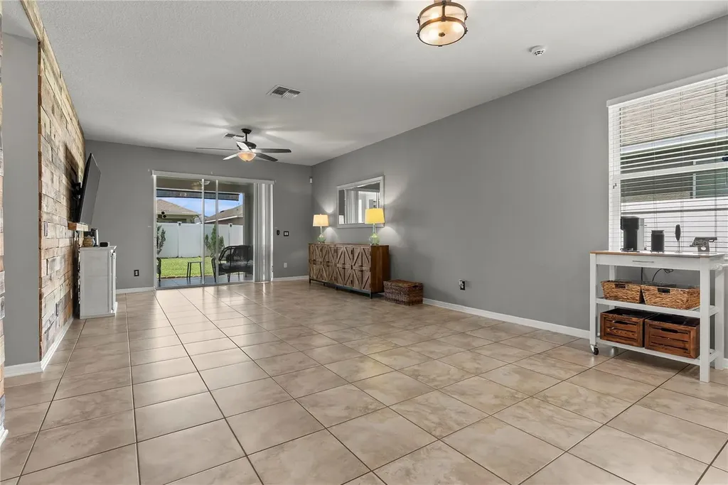 2517 Isabela Terrace Kissimmee FL 34743
