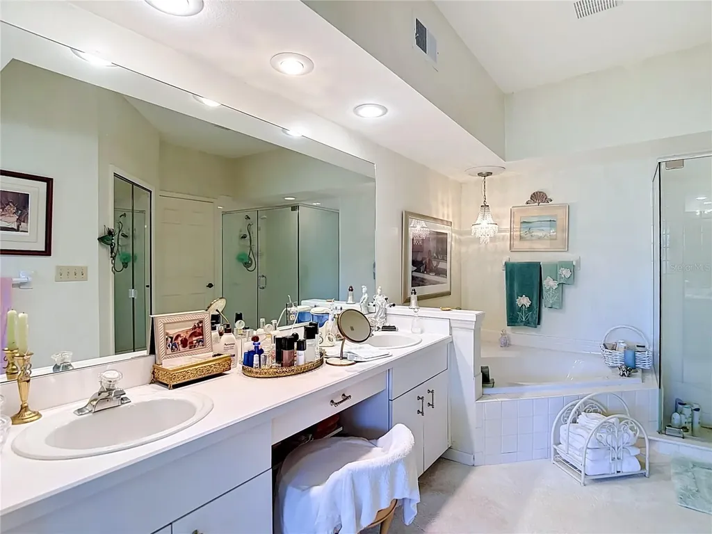1260 Clays Trail Oldsmar FL 34677