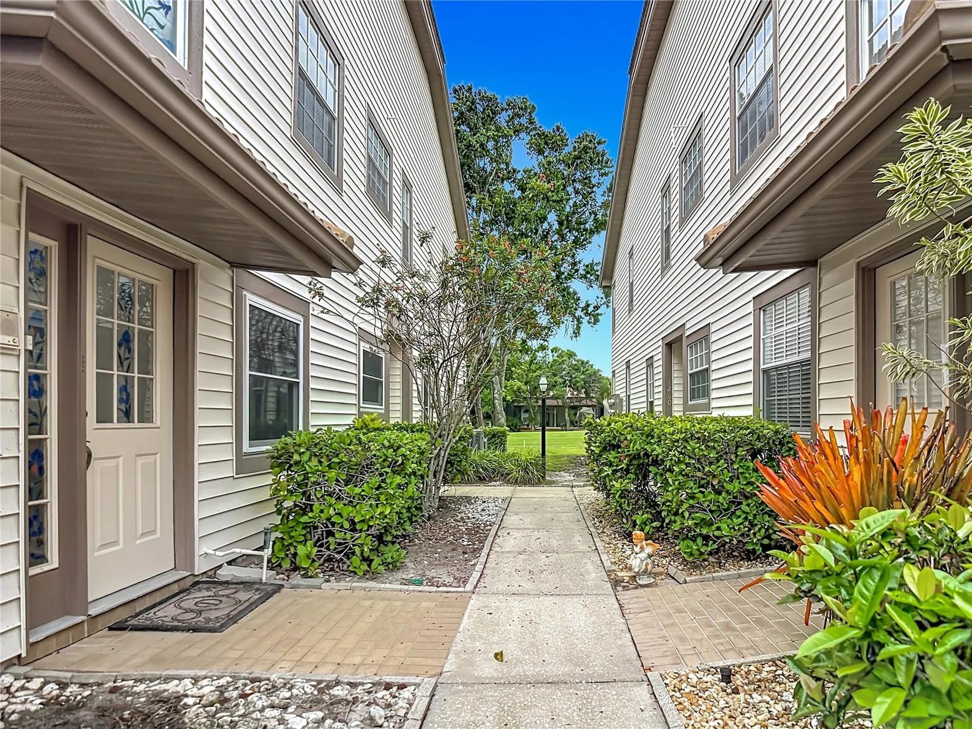 1260 Clays Trail Oldsmar FL 34677