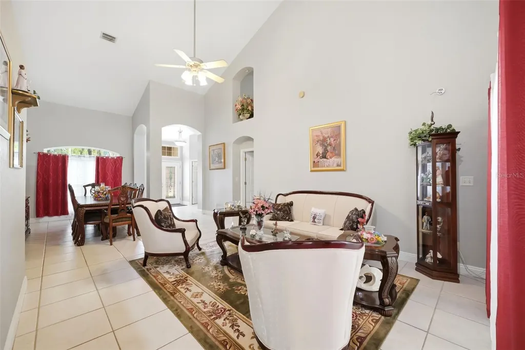 2112 Heritage Crest Drive Valrico FL 33594
