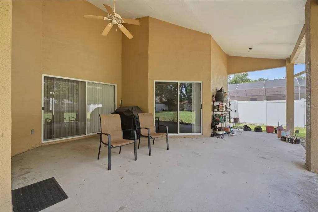 2112 Heritage Crest Drive Valrico FL 33594