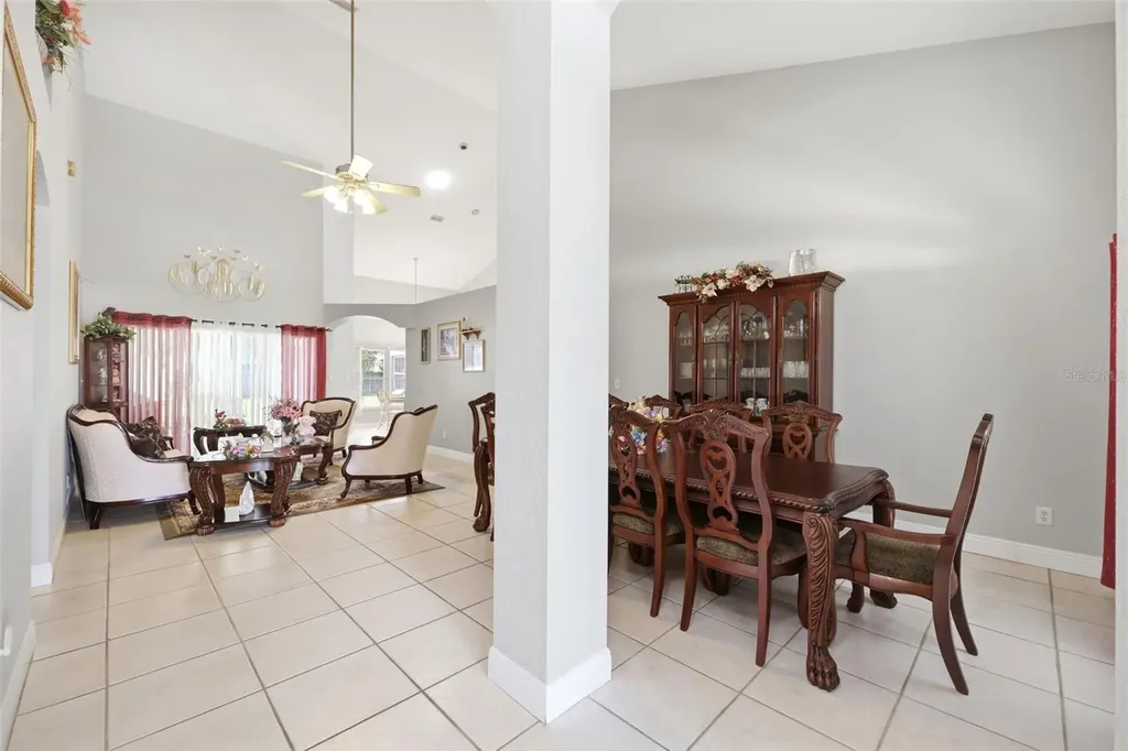 2112 Heritage Crest Drive Valrico FL 33594