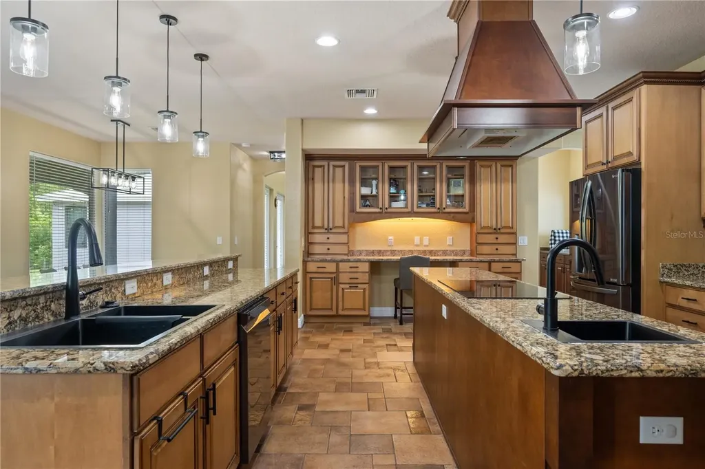 5920 Edgerton Avenue Orlando FL 32833