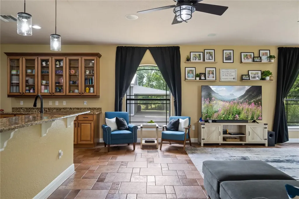 5920 Edgerton Avenue Orlando FL 32833