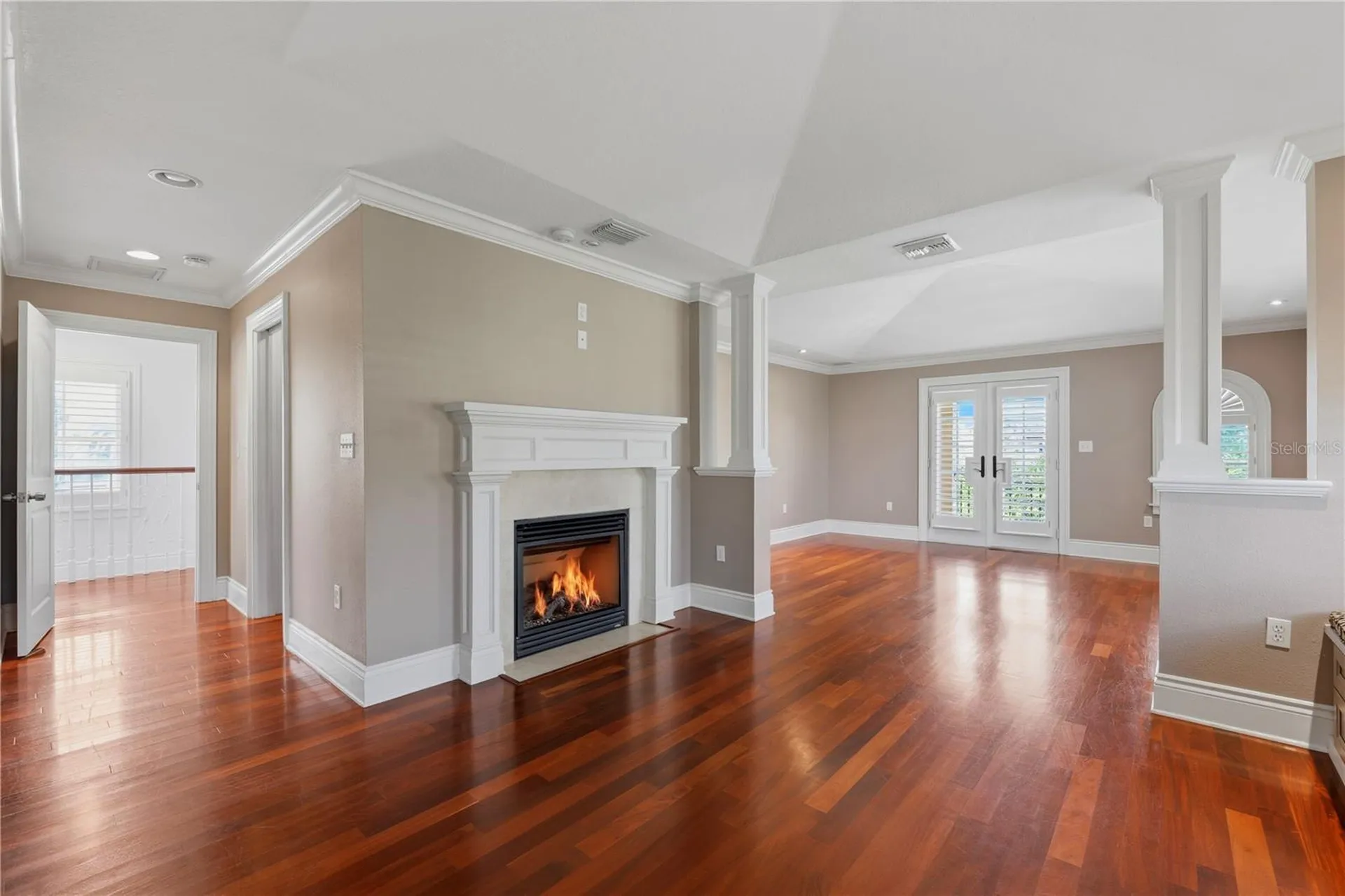 1124 Seville Lane NE St Petersburg FL 33704
