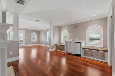 1124 Seville Lane NE St Petersburg FL 33704