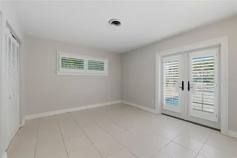 1124 Seville Lane NE St Petersburg FL 33704