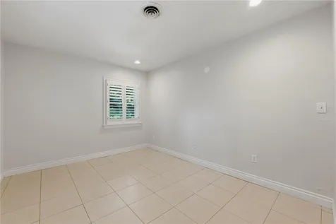 1124 Seville Lane NE St Petersburg FL 33704