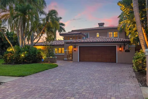 1124 Seville Lane NE St Petersburg FL 33704