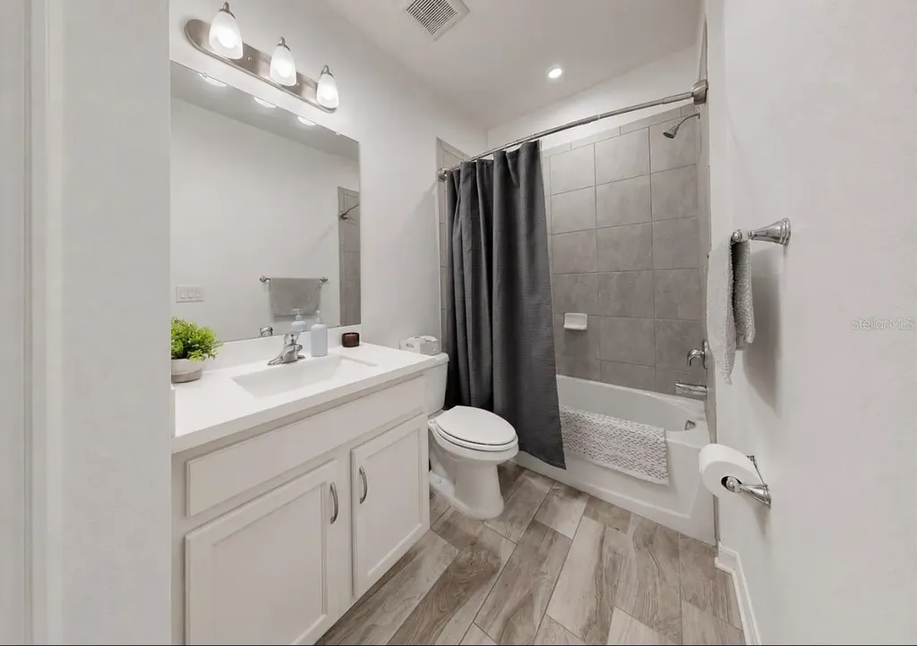 5206 Gavella Cove Palmetto FL 34221