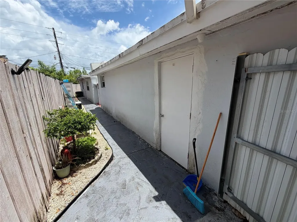 18615 SW 98th Avenue Miami FL 33157