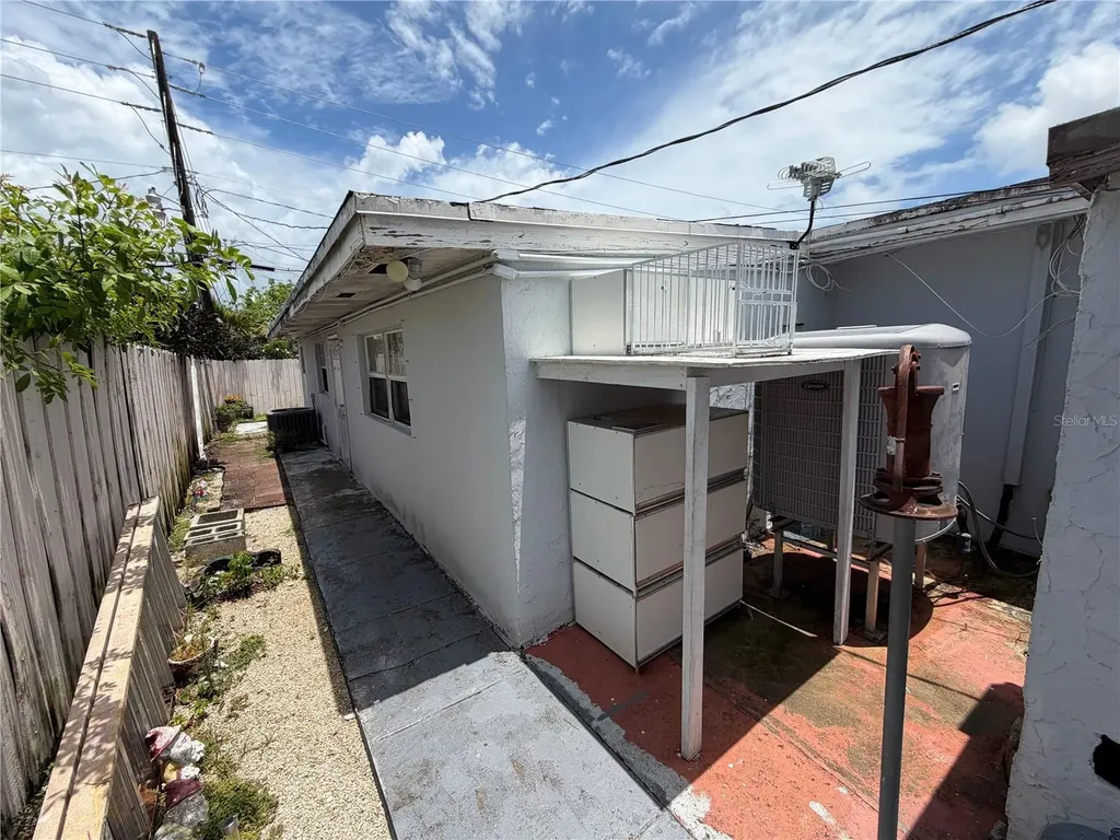 18615 SW 98th Avenue Miami FL 33157