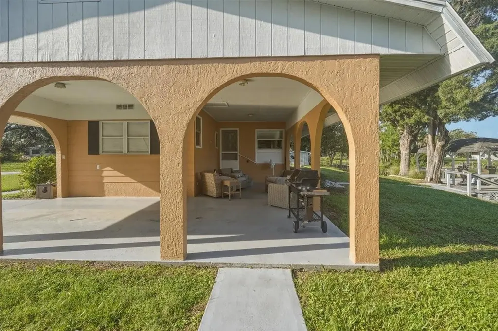 928 S Shad Terrace Inverness FL 34450
