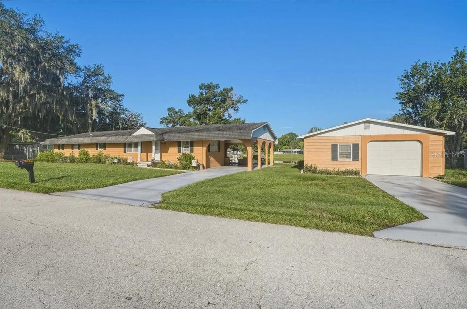928 S Shad Terrace Inverness FL 34450