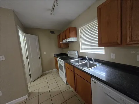 507 NW 39th Road Gainesville FL 32607