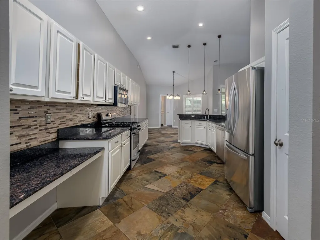 10333 Abbotsford Drive Tampa FL 33626