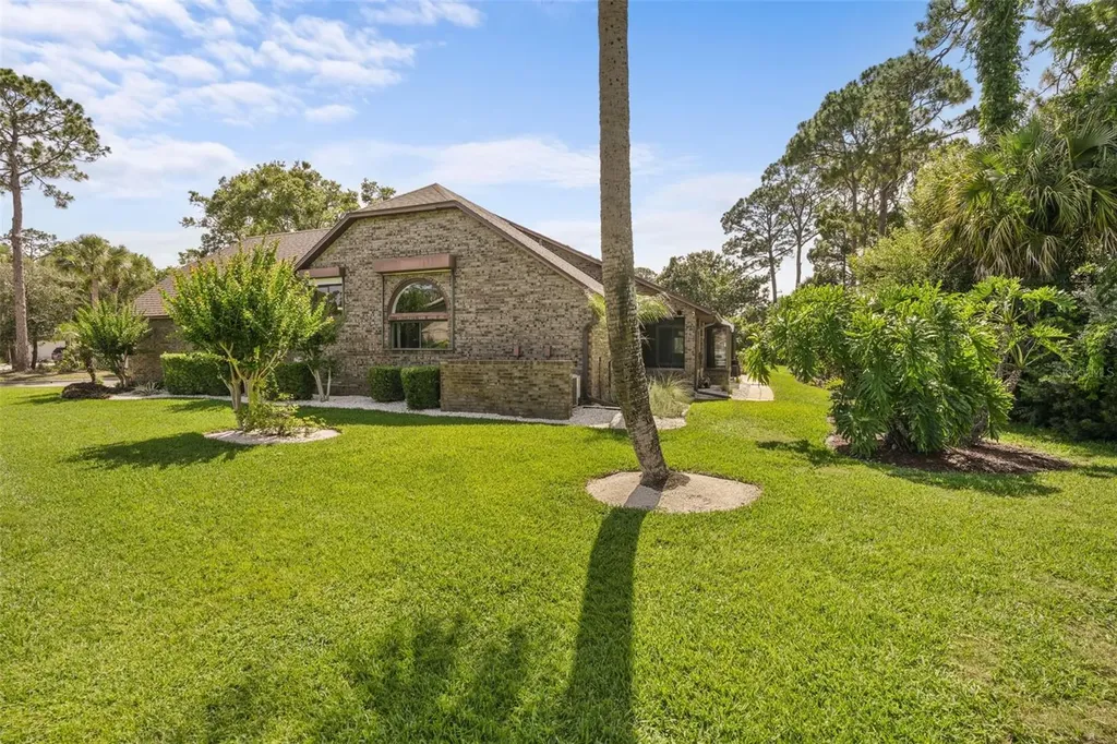 112 Peachtree Circle Daytona Beach FL 32114