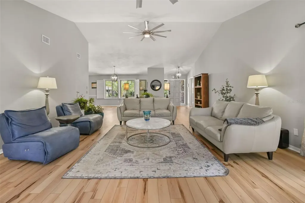 112 Peachtree Circle Daytona Beach FL 32114