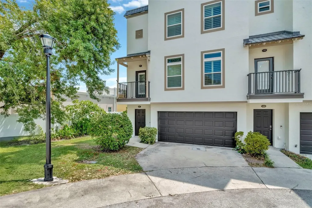 3213 Marcellus Circle Tampa FL 33609