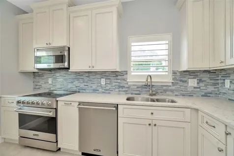 3213 Marcellus Circle Tampa FL 33609