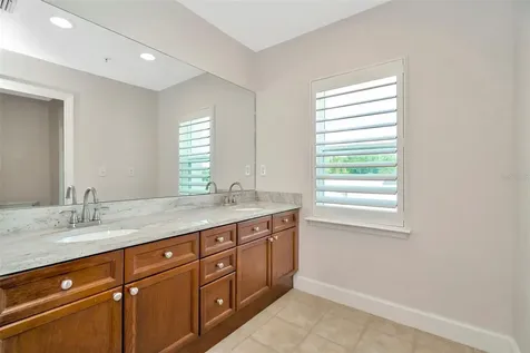 3213 Marcellus Circle Tampa FL 33609