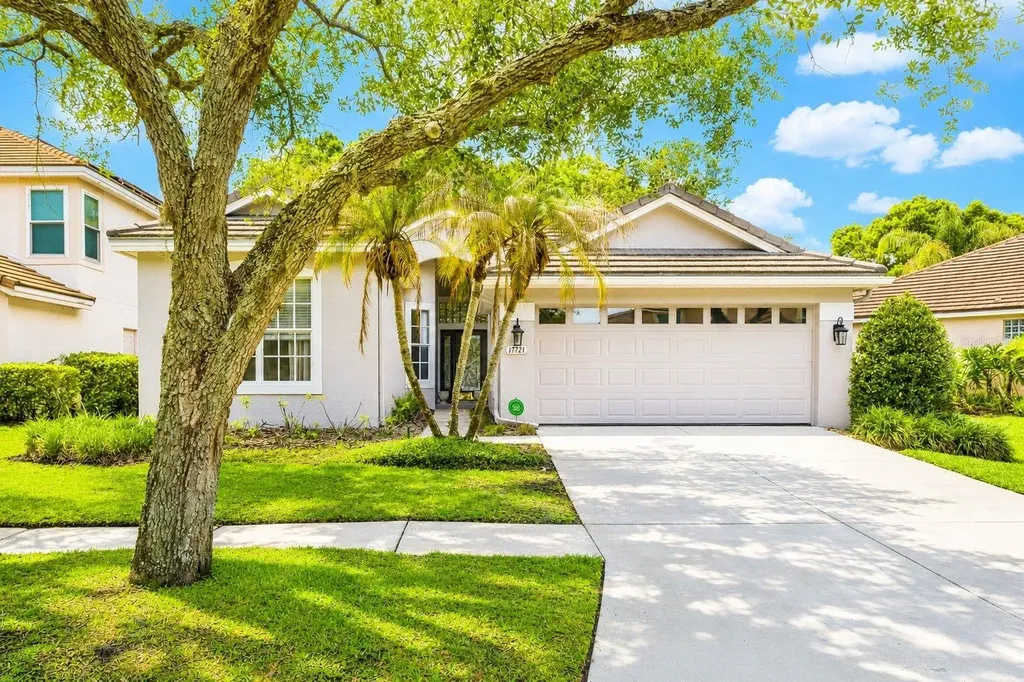 17721 Nathans Drive Tampa FL 33647