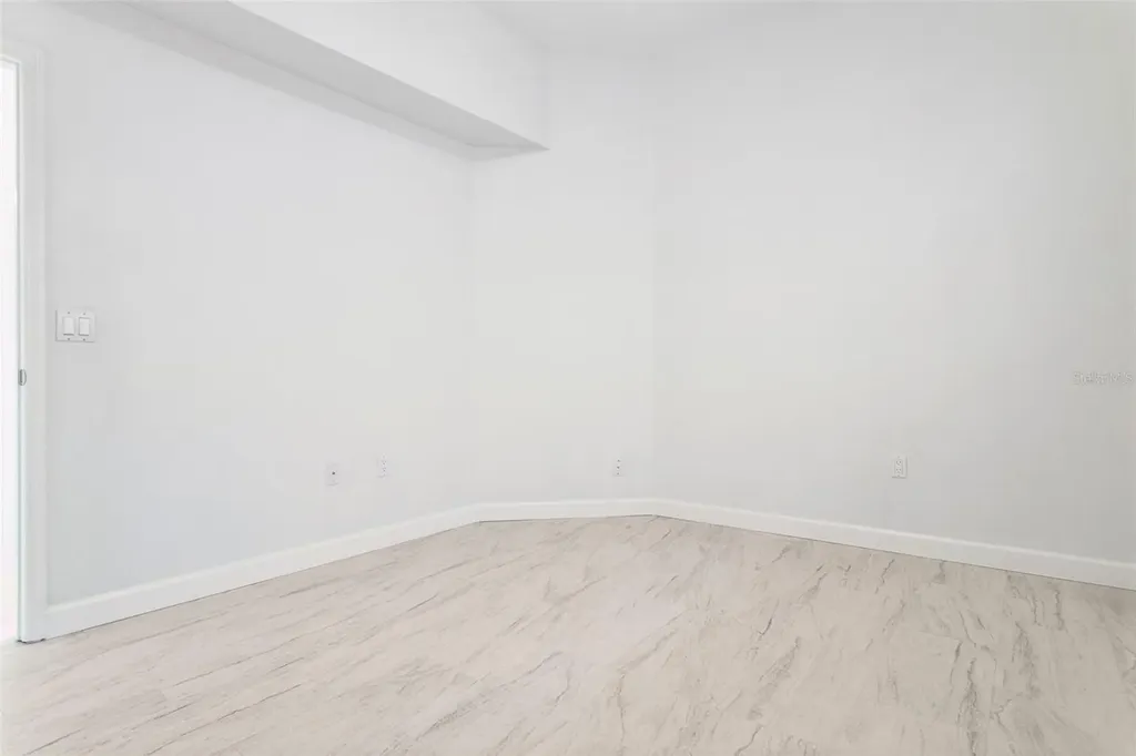 17721 Nathans Drive Tampa FL 33647