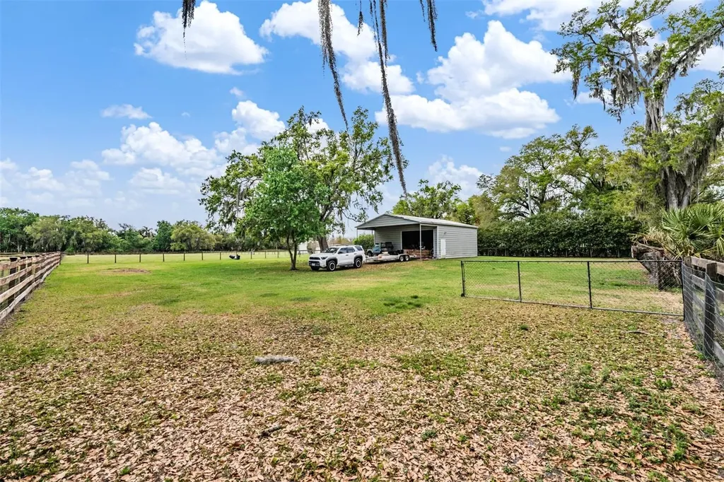 2101 Lanier Road Plant City FL 33565