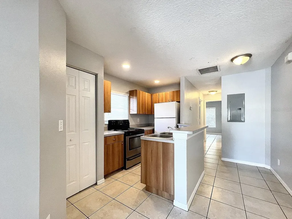 2407 E 17th Avenue Tampa FL 33605