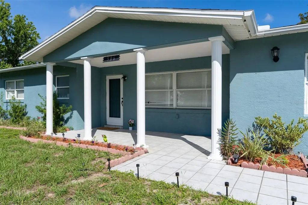 306 S Monroe Street Beverly Hills FL 34465