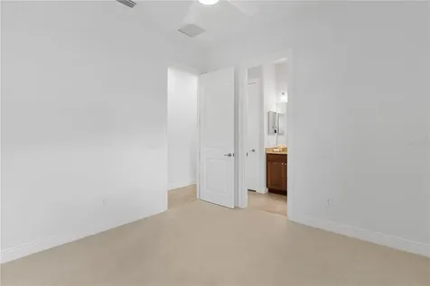 5312 Meadow Hill Loop Lady Lake FL 32159