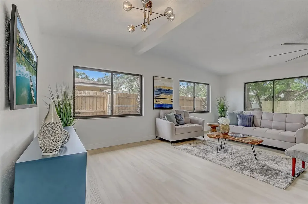2707 Woodbridge Lane Orlando FL 32808