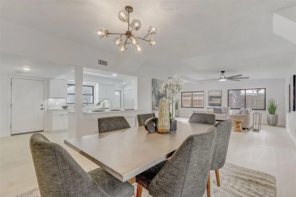 2707 Woodbridge Lane Orlando FL 32808