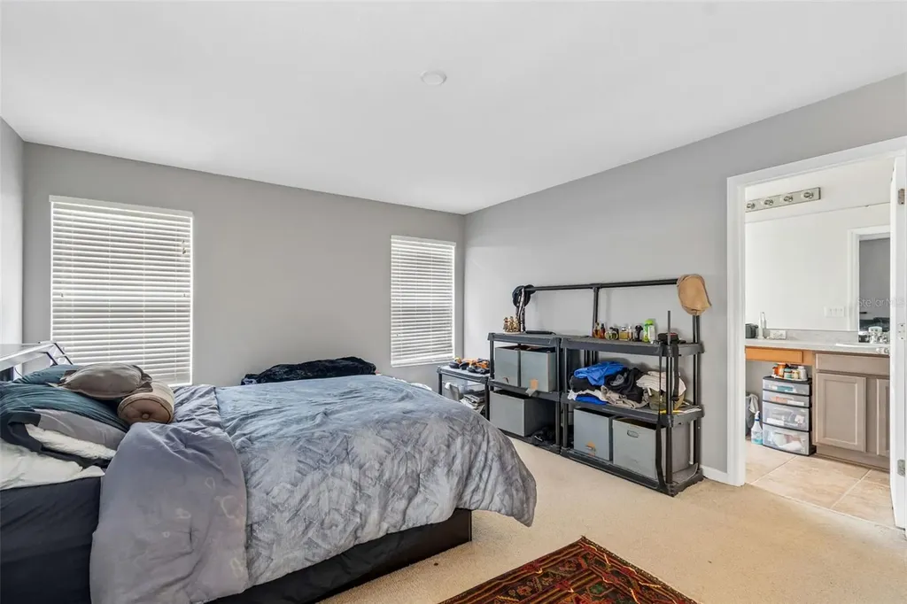 5017 White Sanderling Court Tampa FL 33619
