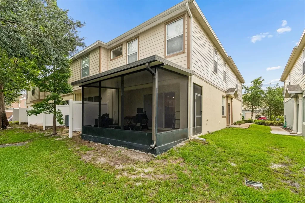 5017 White Sanderling Court Tampa FL 33619