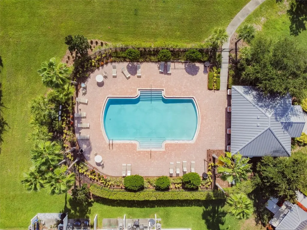 5017 White Sanderling Court Tampa FL 33619