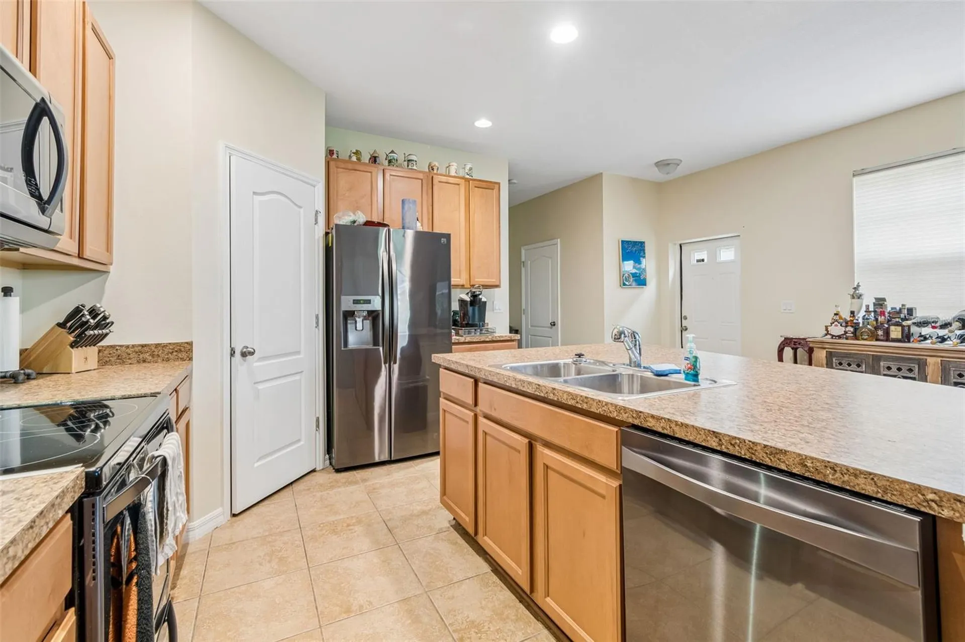 5017 White Sanderling Court Tampa FL 33619