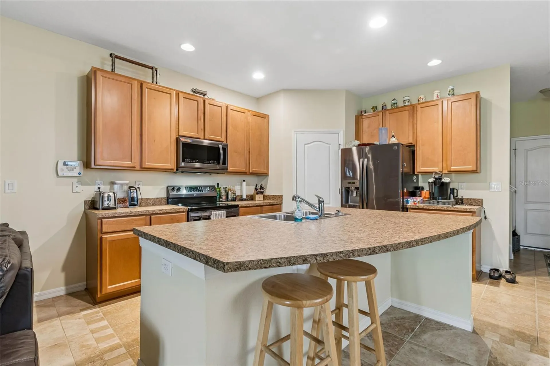 5017 White Sanderling Court Tampa FL 33619