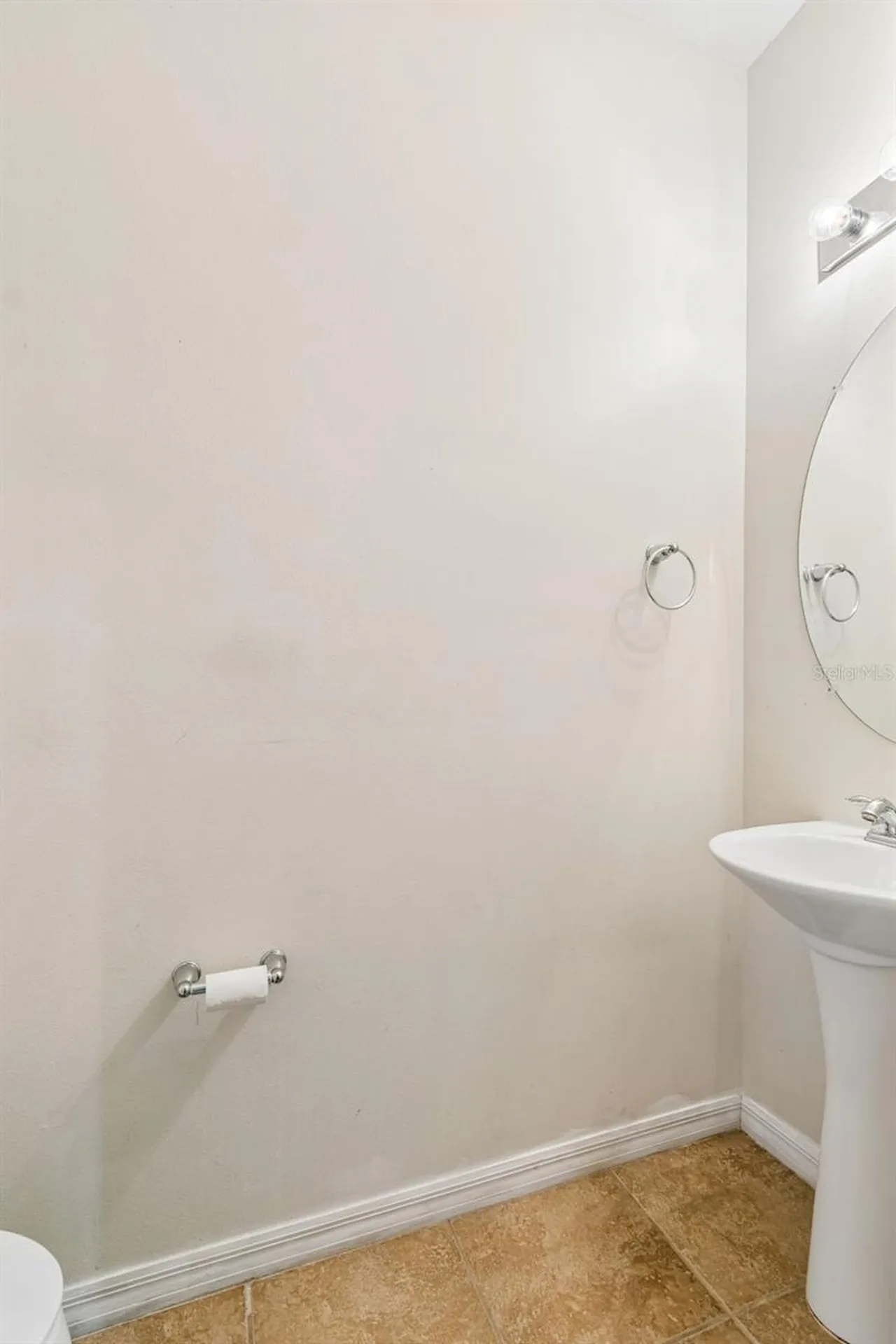 5017 White Sanderling Court Tampa FL 33619