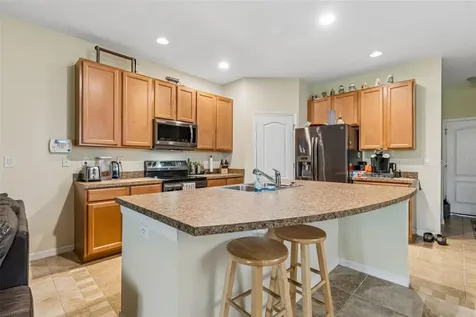 5017 White Sanderling Court Tampa FL 33619