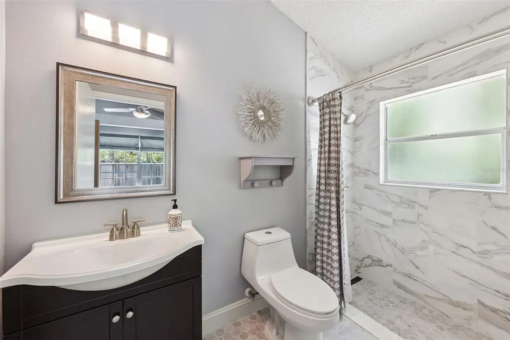 2000 Donegan Place Orlando FL 32826