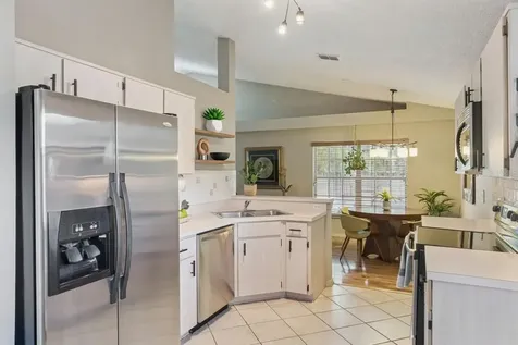 2000 Donegan Place Orlando FL 32826
