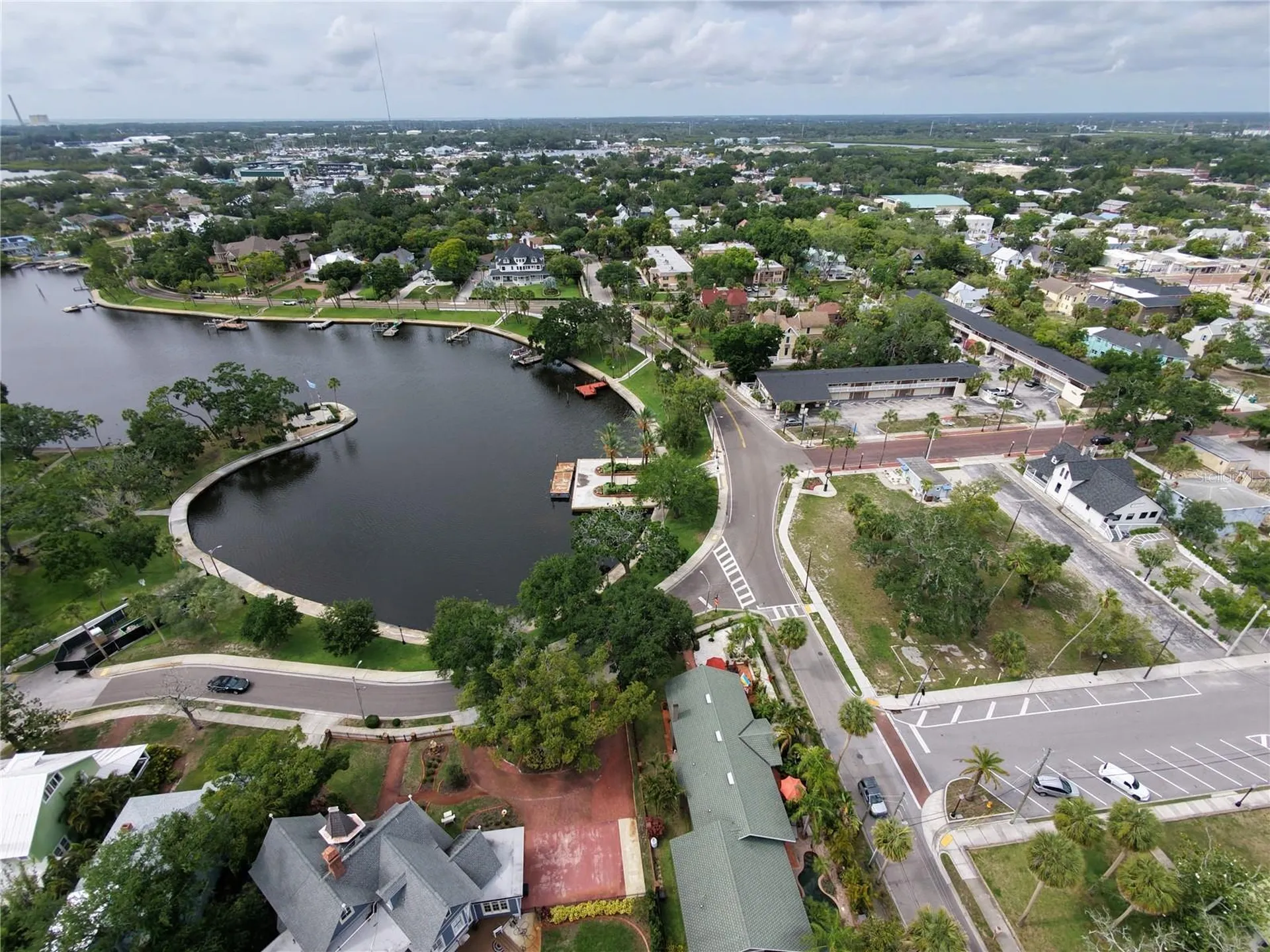 Lemon Street Tarpon Springs FL 34689