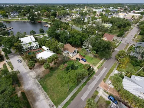 Lemon Street Tarpon Springs FL 34689